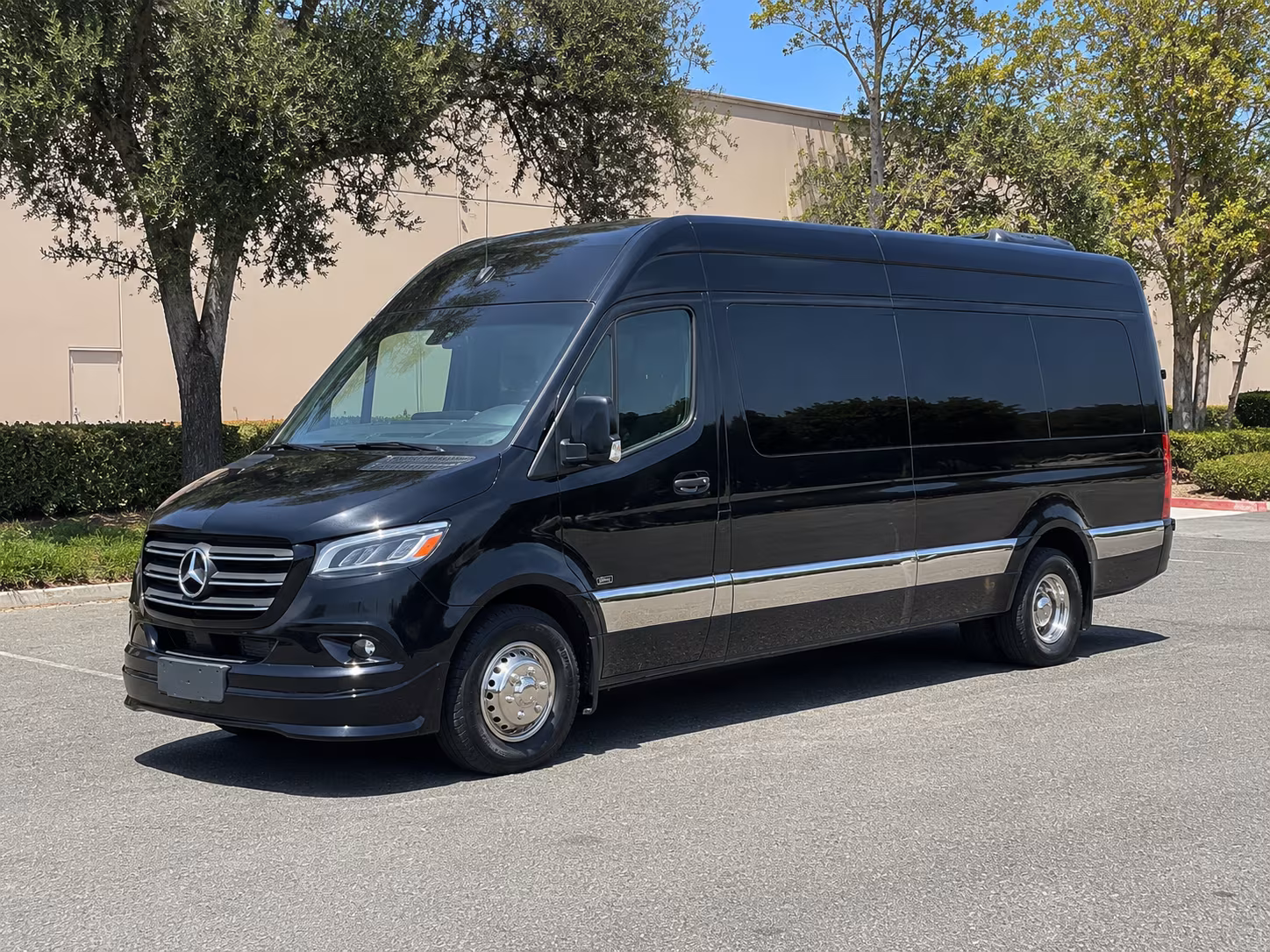 find the perfect transportation for your next corporate event 5
