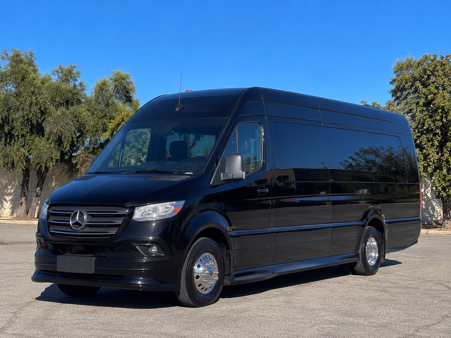 philadelphia 15 passenger sprinter van