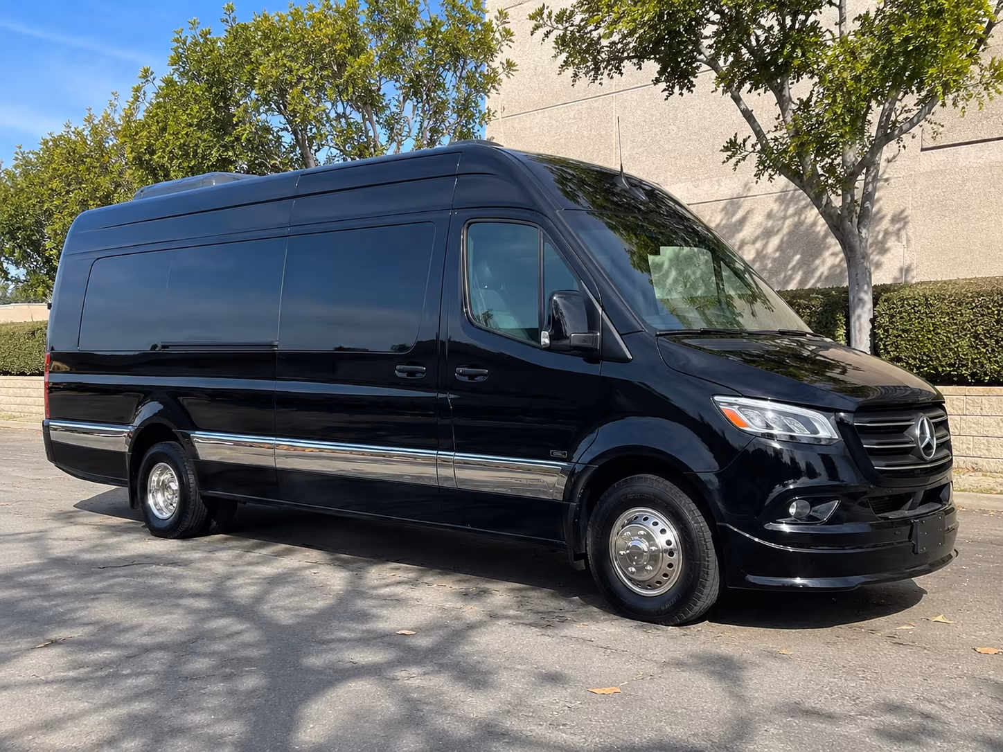 philadelphia 20 passenger sprinter van
