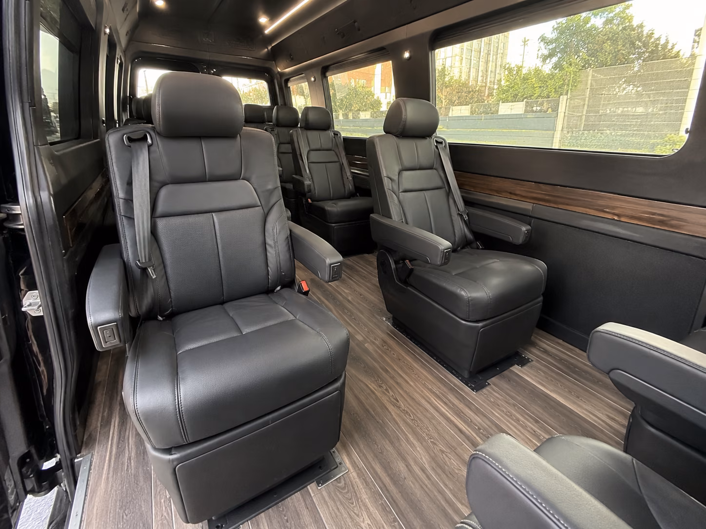 philadelphia 8 passenger sprinter van inside