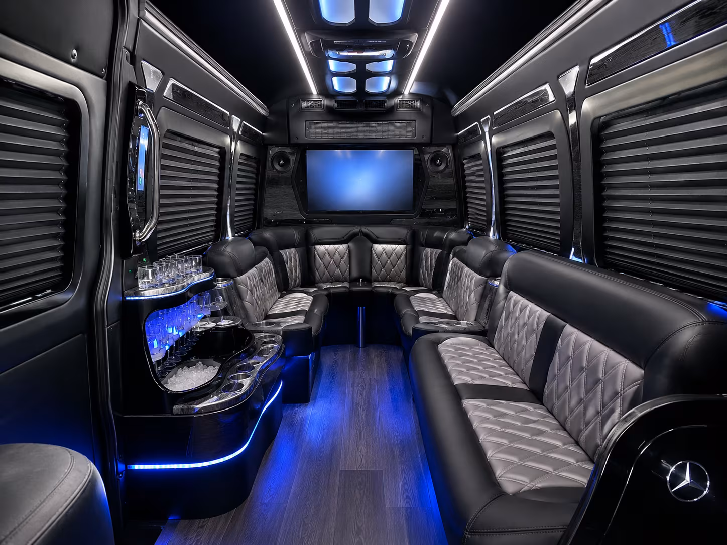 sprinter van transportation to the wells fargo center lincoln financial field and citizens bank park